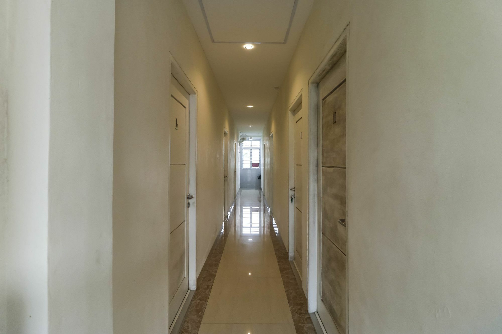 Reddoorz Near Nagoya Hill Hotel Batam ภายนอก รูปภาพ