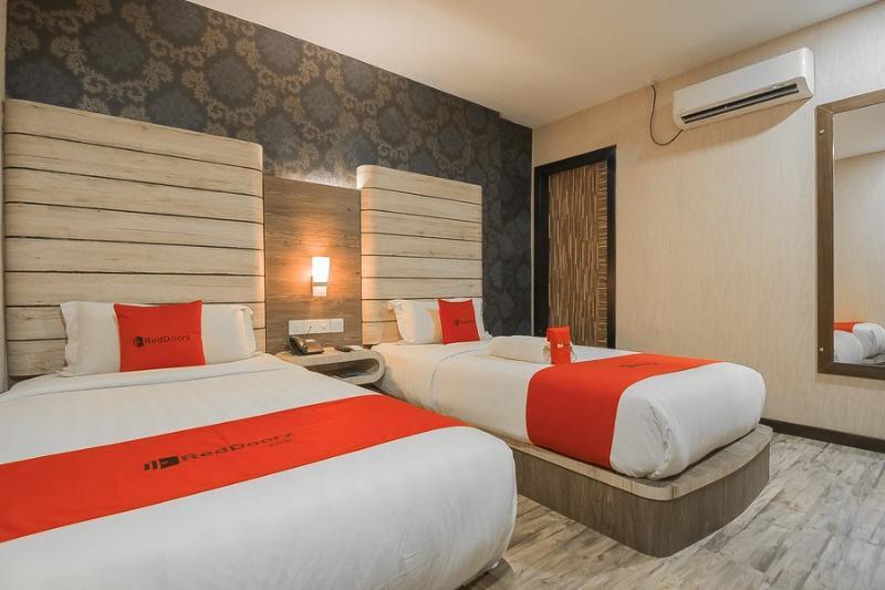 Reddoorz Near Nagoya Hill Hotel Batam ภายนอก รูปภาพ